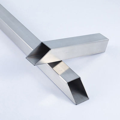 304 316L 40x40mm 100x100 38mm ruwe buizen van roestvrij staal met een tolerantie van ± 1% en gefactureerd volgens theoretisch gewicht