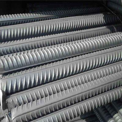 6 mm 8 mm 10 mm 12 mm 16 mm 20 mm warmgewalst vervormd staalstaal met ASTM-standaard HRB400/500/ASTM A615/BS4449