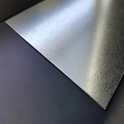 Koudgewalste koolstofstaalplaat voor schepen en ketels Dikte 0,8-50 mm Metalen onderdelen van speciale fabricage