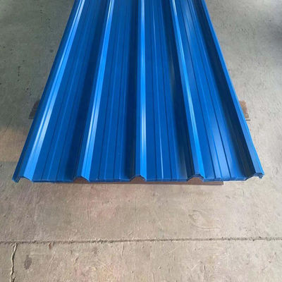 PPGI gegolfde gegalvaniseerde ijzer-zinc metalen dakplaten met perforatieverwerkingsservice en aangepaste kleur