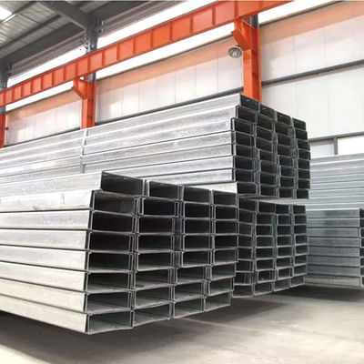 Q235/Q345/SS400/ST37-2/ST52/Q420/Q460/S235JR/S275JR/S355JR gegalvaniseerd staal Unistrut C Strut Channel met lengteopties