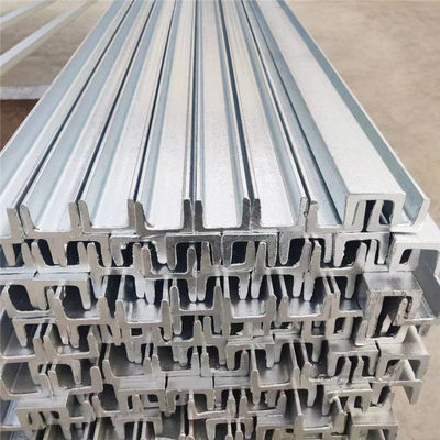 Warmgewalste ASTM 304 316L roestvrijstalen U C-profielkanalen met feitelijk gewicht en dikte van 4,5-14,5 mm