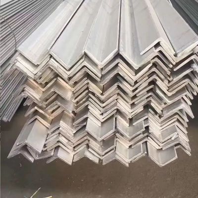 304 roestvrij staal Hoek 6 meter 50x50 Standard AiSi ASTM DIN EN GB JIS BS voor corrosiebestendige toepassingen