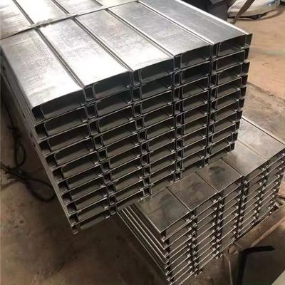 U-kanaal warmgewalst lichtgewicht C-staalkanaals secties met lengte als klantvereiste