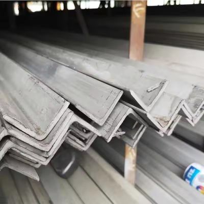 150*150 Gelijke bol Zwarte oppervlaktehoekbalk Plat staal S355j2 Balken met warmgewalste techniek en punchservice
