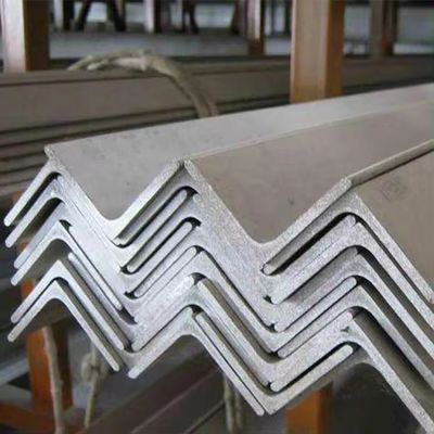 150*150 Gelijke bol Zwarte oppervlaktehoekbalk Plat staal S355j2 Balken met warmgewalste techniek en punchservice