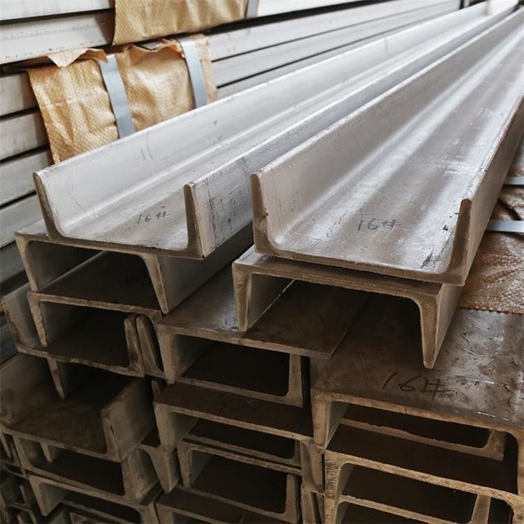 300 x 87 x 9,5 mm koolstofkanaal en U-balkstaal 45 niet-geperforeerd geschikt voor verschillende toepassingen