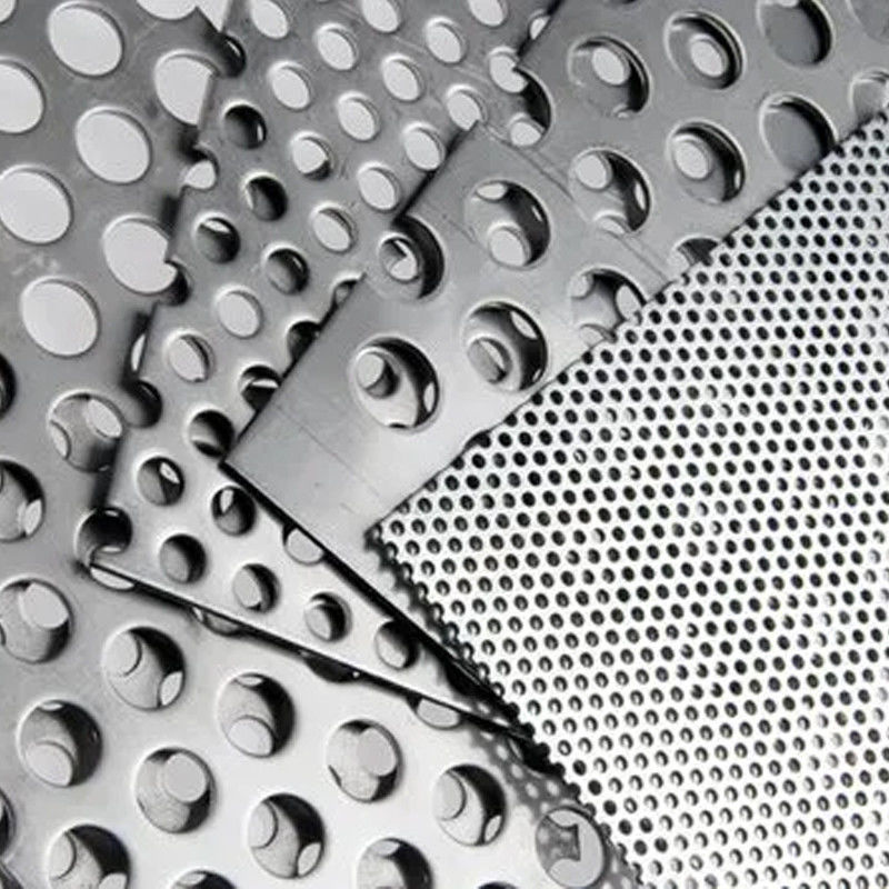 Gepersonaliseerde lengte decoratieve geperforeerde metalen roestvrij staal platen / platen 304 316L rollend plaat
